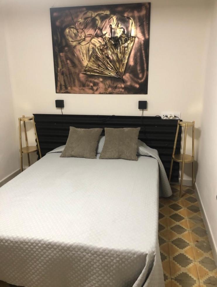 Hostal Sant Marti Puig-reig ภายนอก รูปภาพ